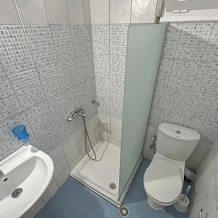 Hotel apartamentowy Leonidas