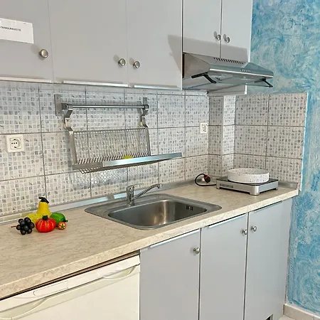 Hotel apartamentowy Leonidas *