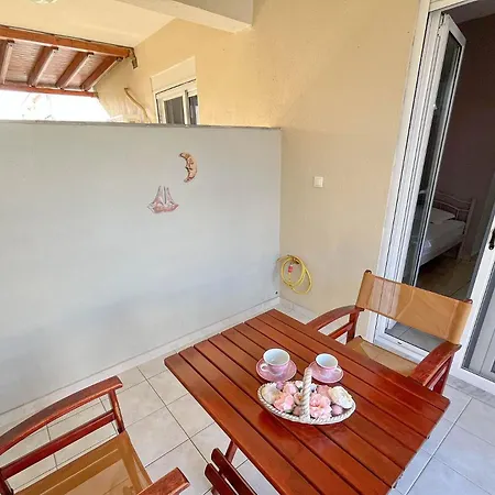 Hotel apartamentowy Leonidas