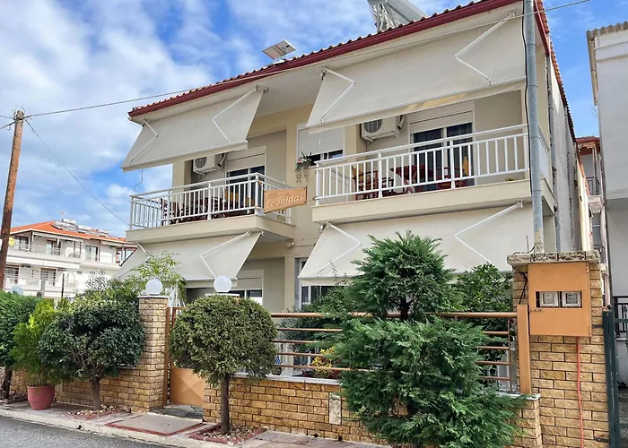 Leonidas Aparthotel Vrasná