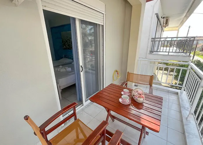 Aparthotel Leonidas Nea Vrasna