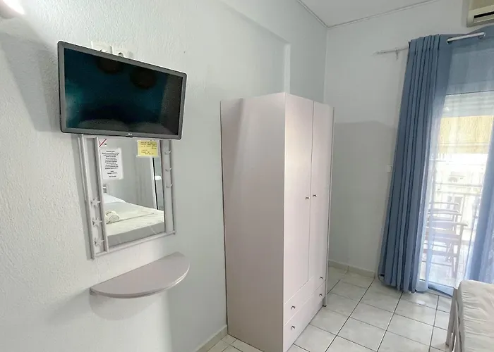 Leonidas Aparthotel Nea Vrasna