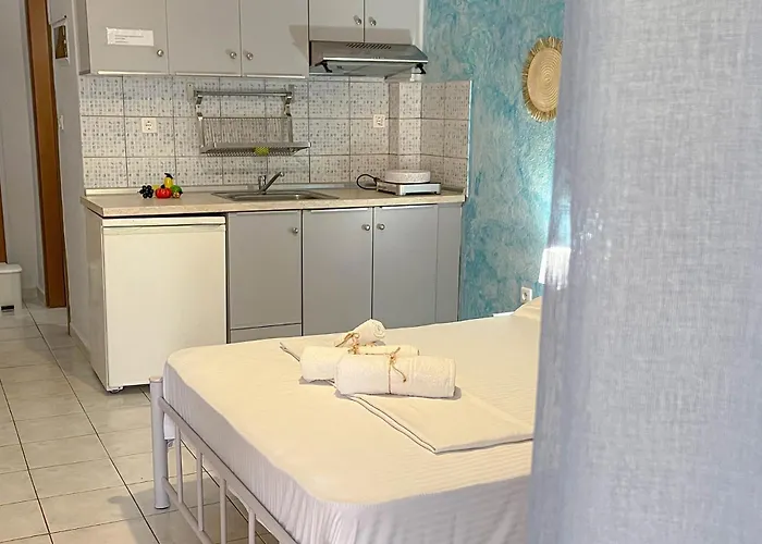 Leonidas Aparthotel Nea Vrasna