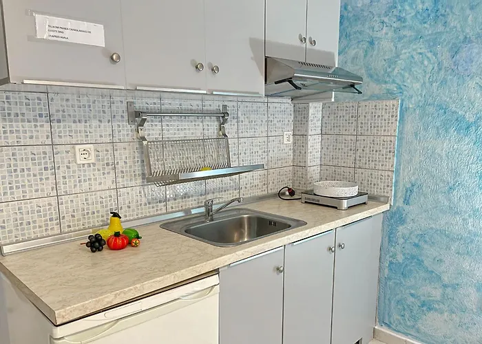 Aparthotel Leonidas *