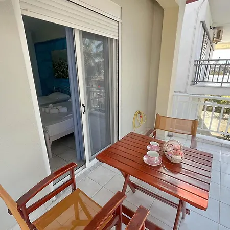 Aparthotel Leonidas Vrasná