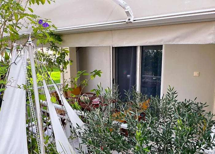 מלון דירות Leonidas