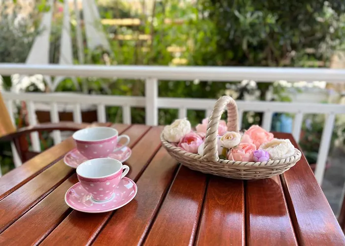 Leonidas 公寓式酒店 Vrasná